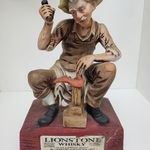 1974 Lionstone Whiskey Decanter "The Cobbler"